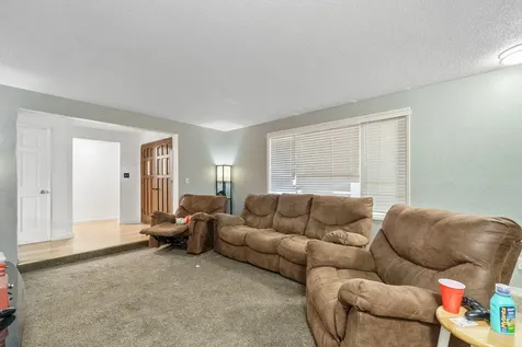 2201 Arctic Circle Medford OR 97504