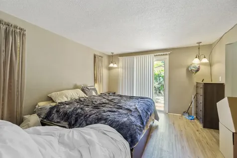 2201 Arctic Circle Medford OR 97504