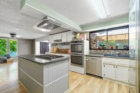 2201 Arctic Circle Medford OR 97504