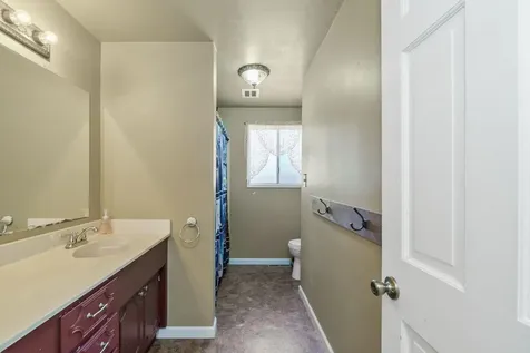 2201 Arctic Circle Medford OR 97504