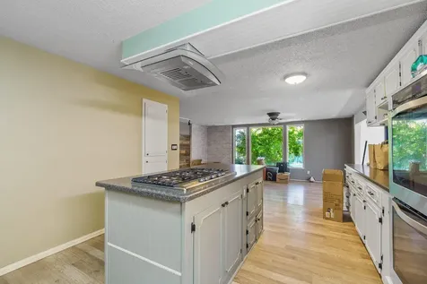 2201 Arctic Circle Medford OR 97504