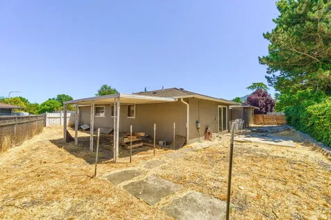 2201 Arctic Circle Medford OR 97504