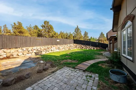 2518 SW 43rd Court Redmond OR 97756
