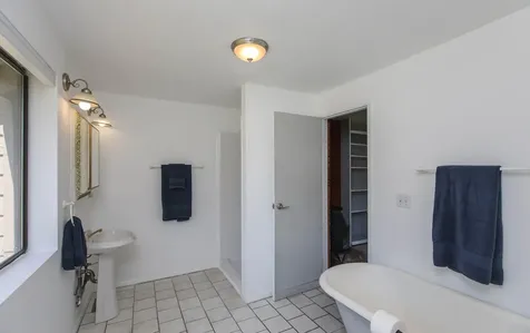 765 Reiten Drive Ashland OR 97520