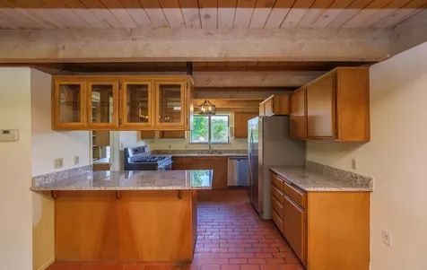 765 Reiten Drive Ashland OR 97520