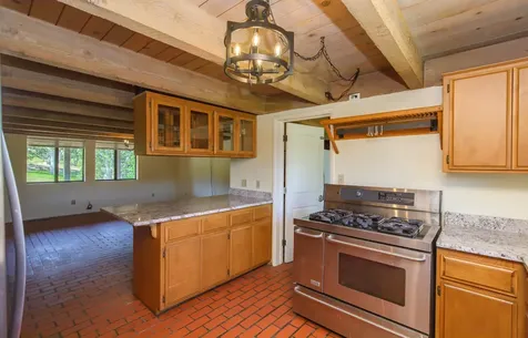 765 Reiten Drive Ashland OR 97520