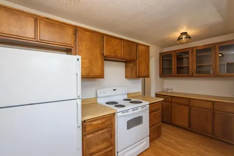 765 Reiten Drive Ashland OR 97520