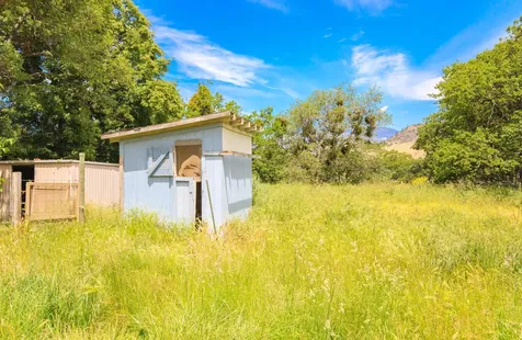 765 Reiten Drive Ashland OR 97520