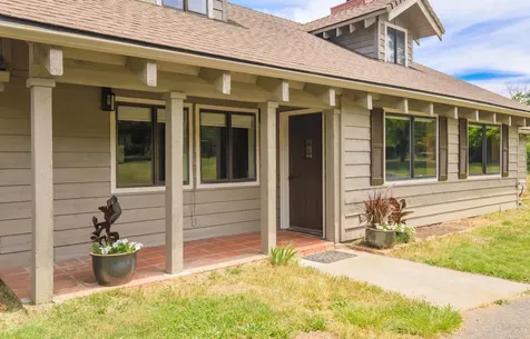 765 Reiten Drive Ashland OR 97520