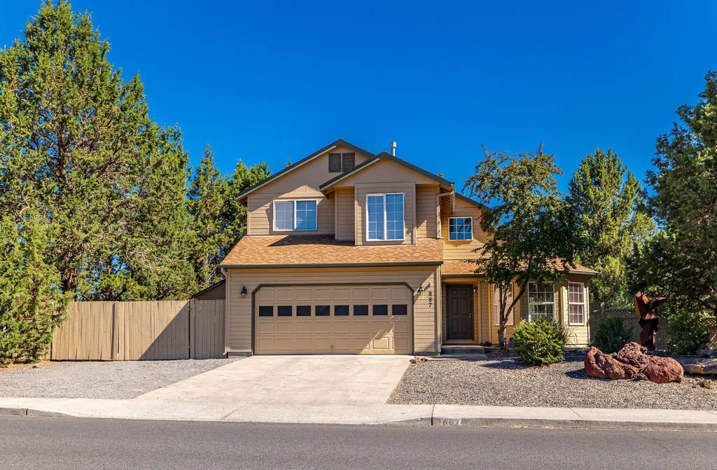 887 NE Locksley Drive Bend OR 97701