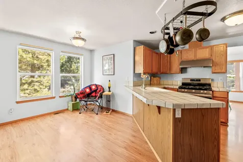 887 NE Locksley Drive Bend OR 97701