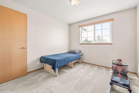 887 NE Locksley Drive Bend OR 97701