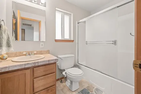 887 NE Locksley Drive Bend OR 97701