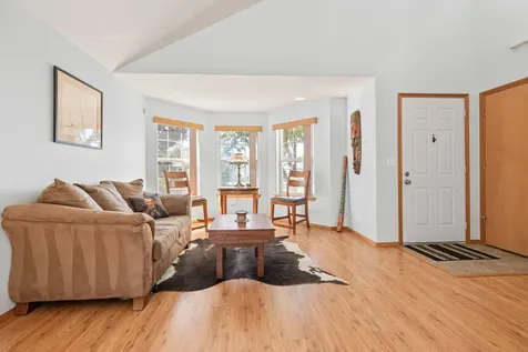 887 NE Locksley Drive Bend OR 97701