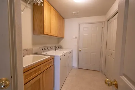 2261 SW Reindeer Avenue Redmond OR 97756