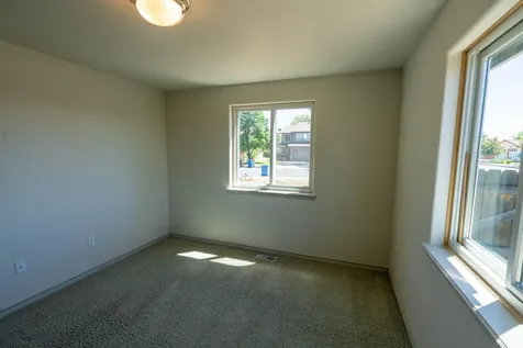 2261 SW Reindeer Avenue Redmond OR 97756