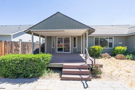 2261 SW Reindeer Avenue Redmond OR 97756