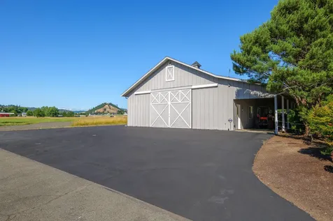 2270 Fisher Road Roseburg OR 97471