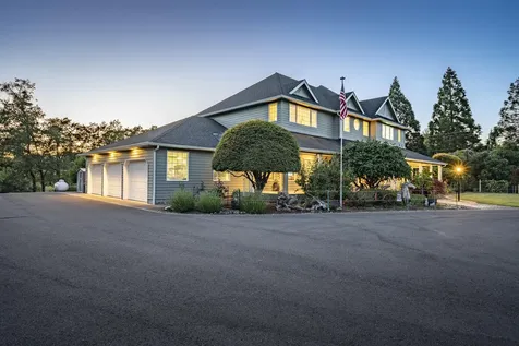 2270 Fisher Road Roseburg OR 97471