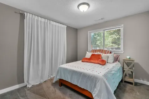 61112 Deer Valley Drive Bend OR 97702
