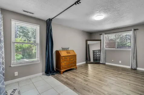 61112 Deer Valley Drive Bend OR 97702