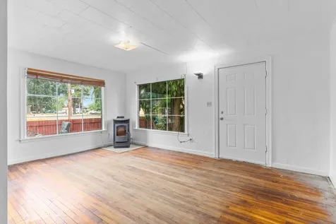 2595 Cherry Avenue NE Salem OR 97301