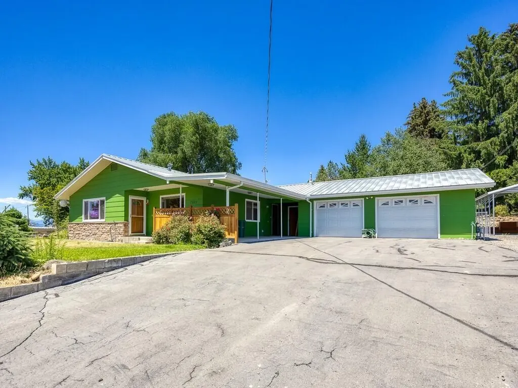 7571 Cannon Avenue Klamath Falls OR 97603