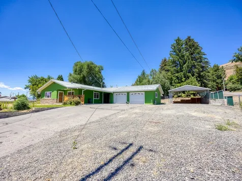 7571 Cannon Avenue Klamath Falls OR 97603