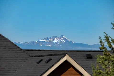 3747 SW Xero Place Redmond OR 97756