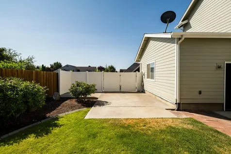 3747 SW Xero Place Redmond OR 97756