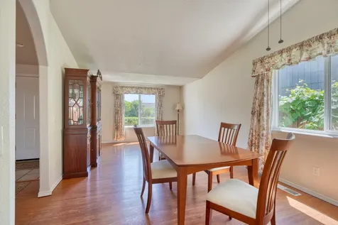 1841 NE 7th Street Redmond OR 97756