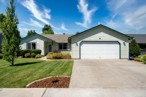 1841 NE 7th Street Redmond OR 97756