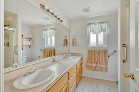 1841 NE 7th Street Redmond OR 97756