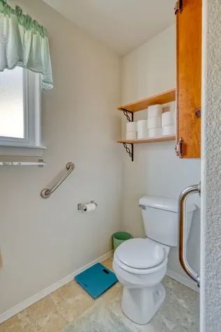 1841 NE 7th Street Redmond OR 97756