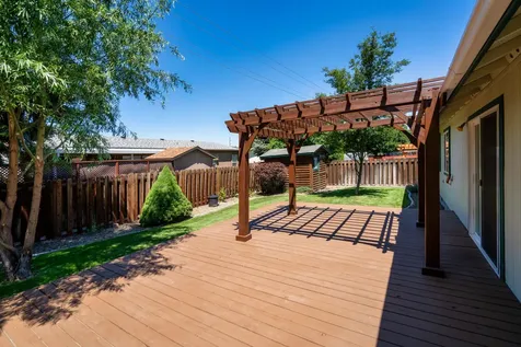 1841 NE 7th Street Redmond OR 97756