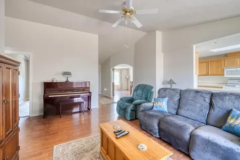 1841 NE 7th Street Redmond OR 97756