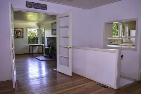 564 Liberty Street Ashland OR 97520