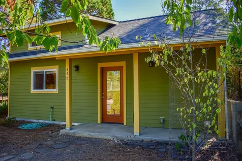 564 Liberty Street Ashland OR 97520