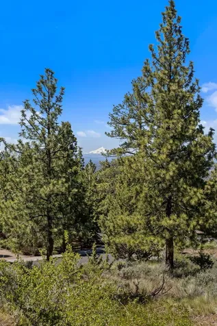 3056 NW Duffy Drive Bend OR 97703