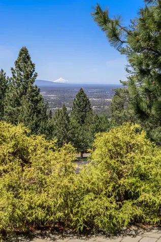 3056 NW Duffy Drive Bend OR 97703