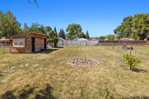 3245 Boardman Avenue Klamath Falls OR 97603