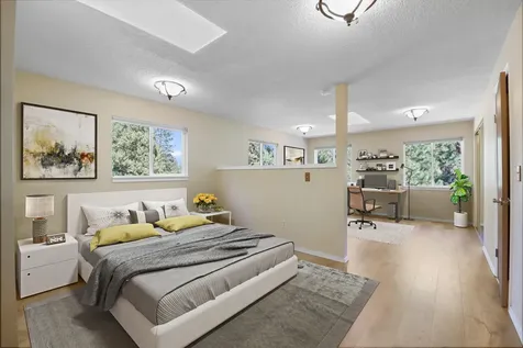 1668 SW Knoll Avenue Bend OR 97702