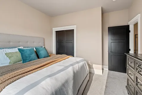1100 Quail Lane Phoenix OR 97535