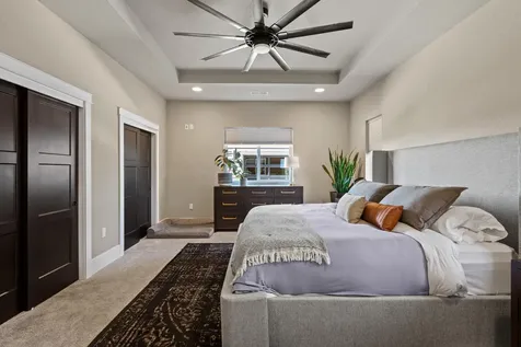 1100 Quail Lane Phoenix OR 97535