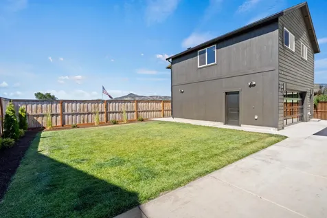 1100 Quail Lane Phoenix OR 97535