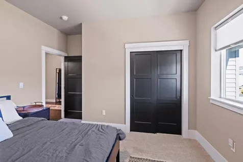 1100 Quail Lane Phoenix OR 97535