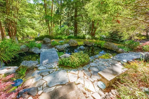 385 Granite Street Ashland OR 97520