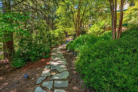 385 Granite Street Ashland OR 97520
