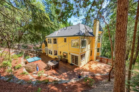 385 Granite Street Ashland OR 97520