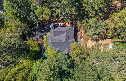 385 Granite Street Ashland OR 97520